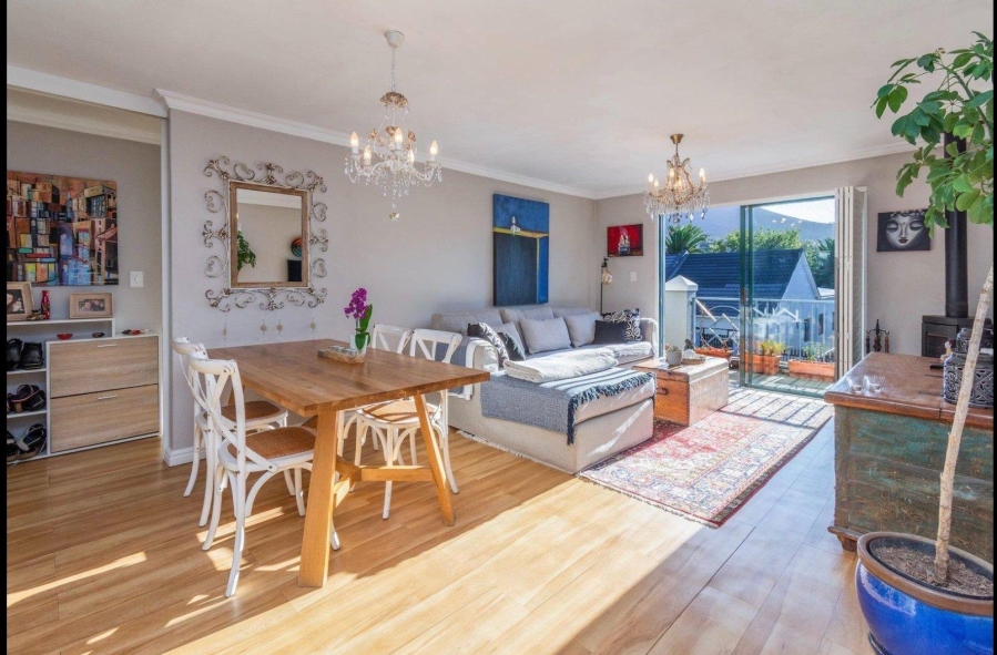 4 Bedroom Property for Sale in Vredehoek Western Cape